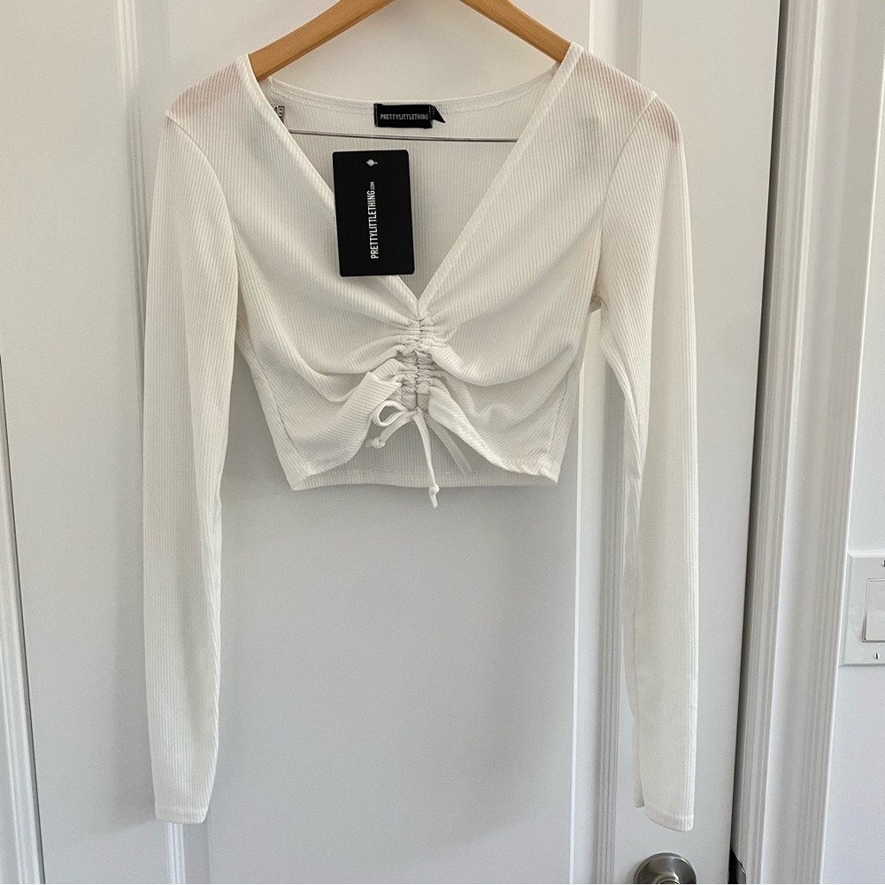 ⛄️ Shape White Ribbed Long Sleeve Ruched Front Crop Top